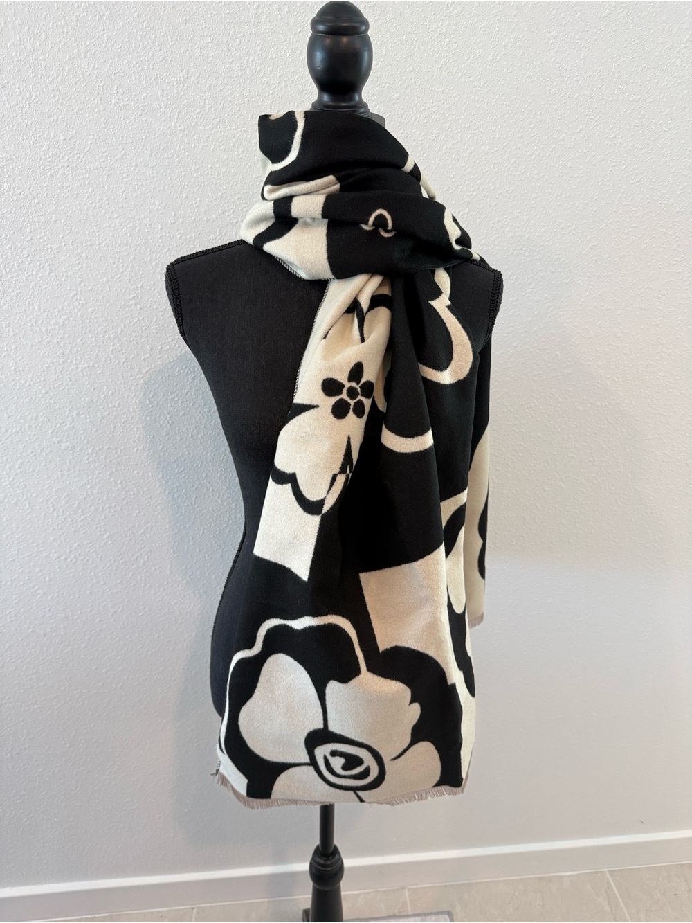 Floral Super Soft Scarf in Black & Cream NWOT